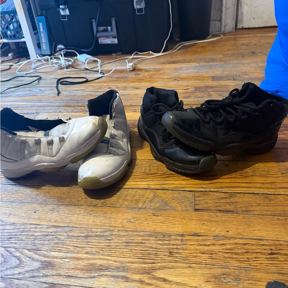 Jordan Sneakers in Black and White